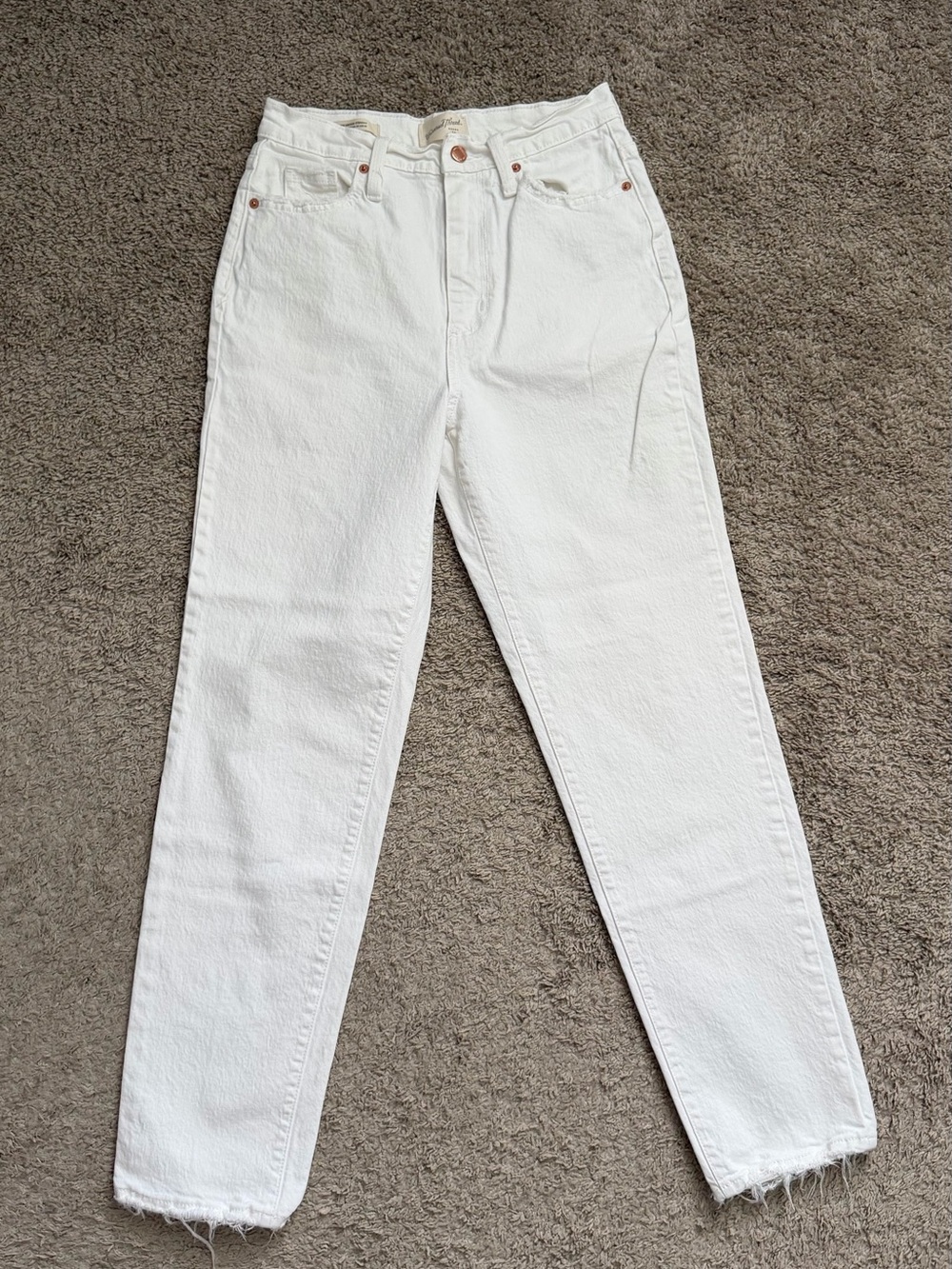 Universal Thread 90s Vintage Straight White Jeans